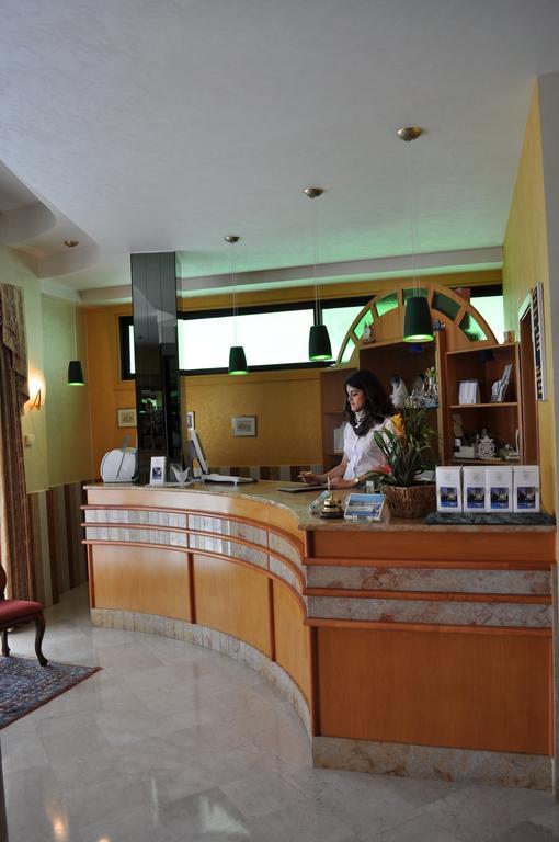Hotel Real Сотомарина Екстериор снимка
